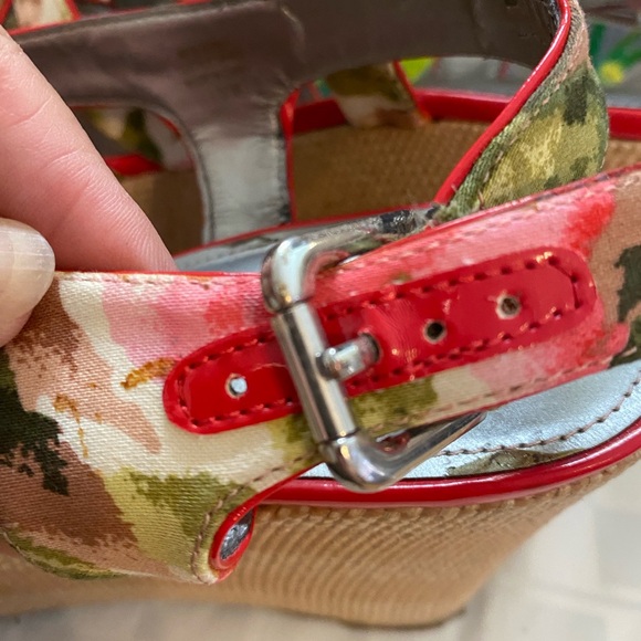 Marc Fisher Gleena Floral Wedge Sandals - Red and Green, Size 10M - Picture 11 of 13